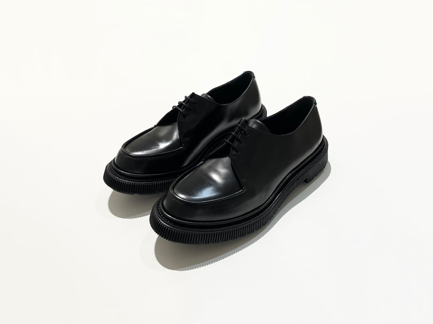 Adieu Paris Type 124 Derby