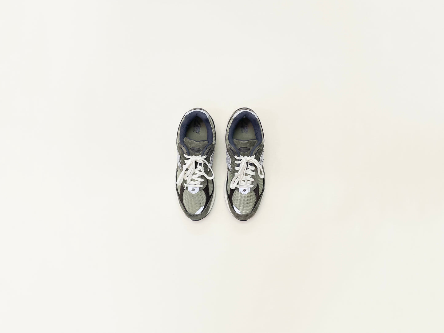 New Balance M2002RHN