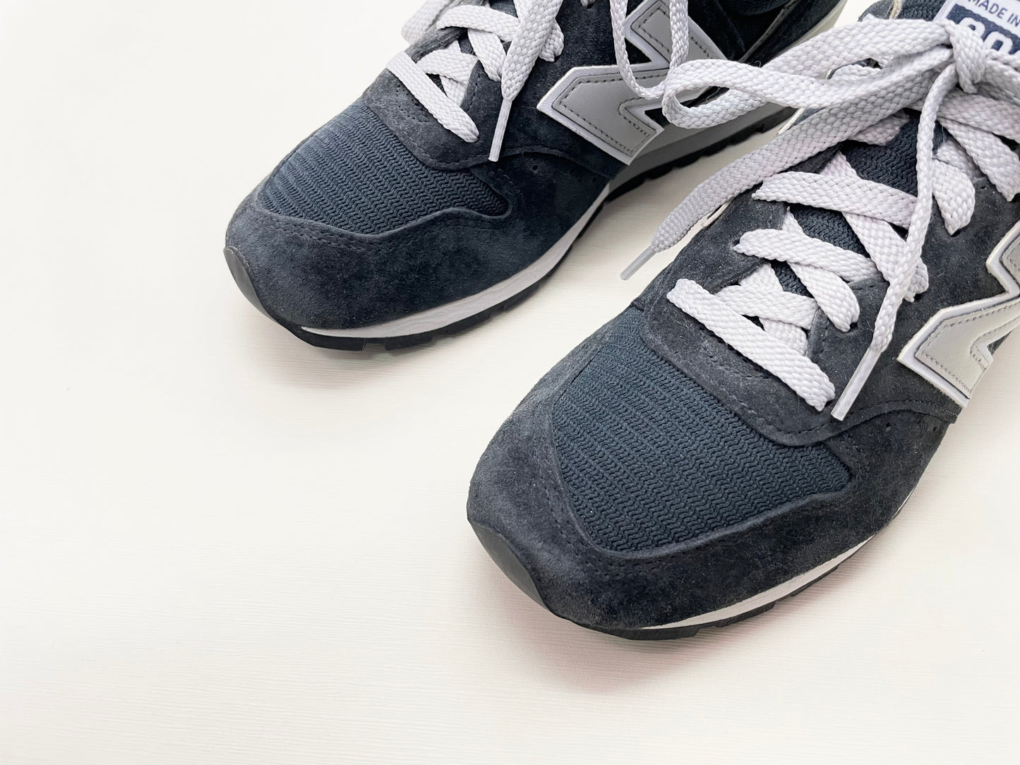 New Balance M996NAV