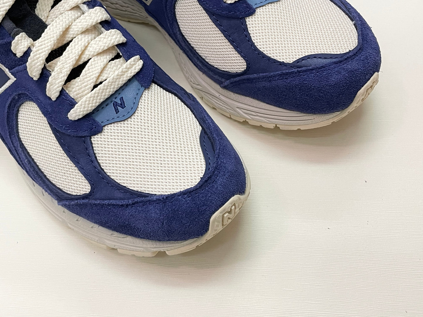 New Balance M2002RG