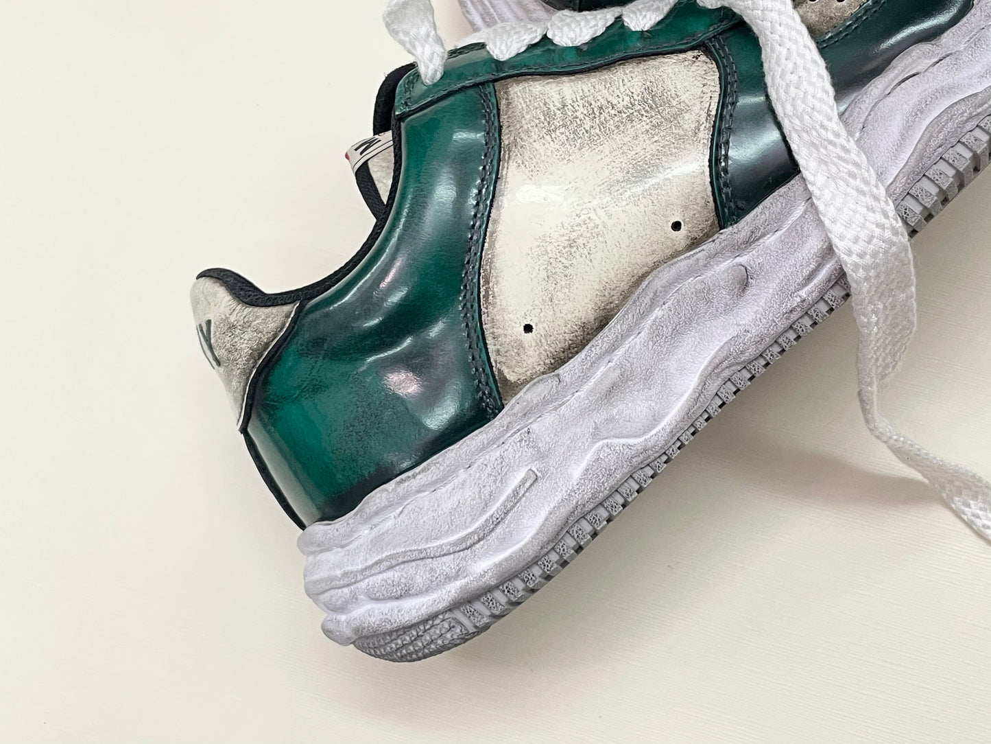 〖 Special Order 〗Maison Mihara Yasuhiro Brushed Patent Leather OG Sole Sneaker - Wayne