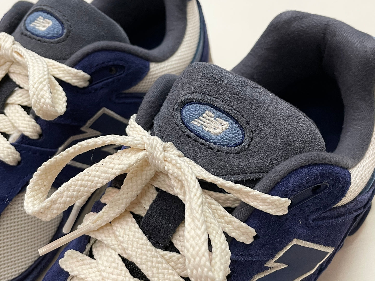 New Balance M2002RG