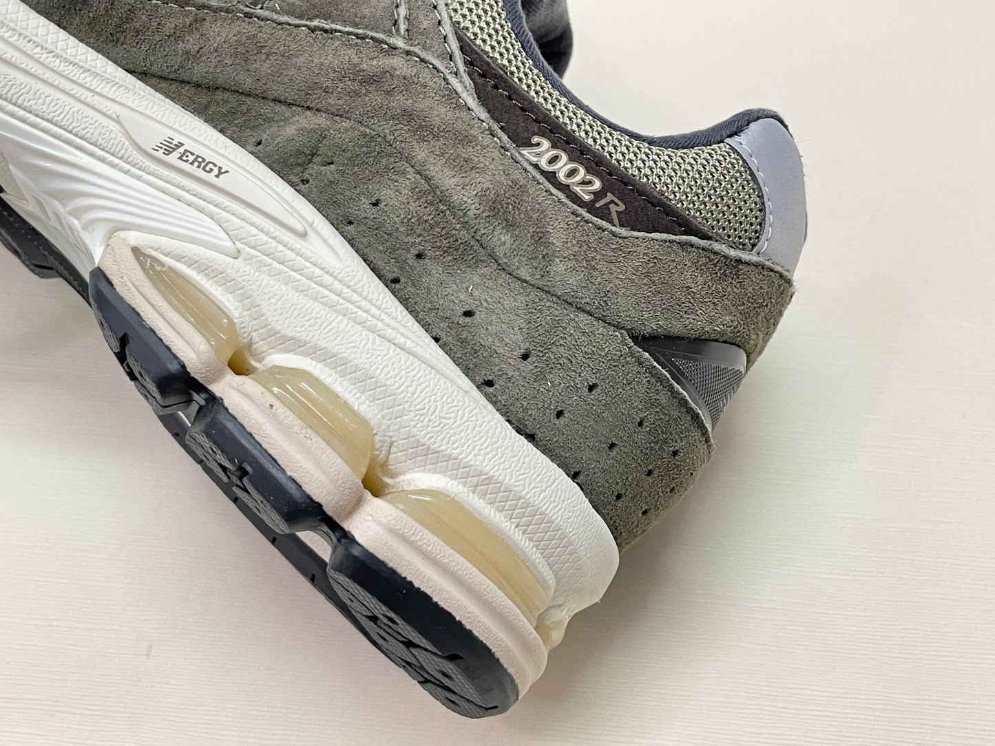 New Balance M2002RHN