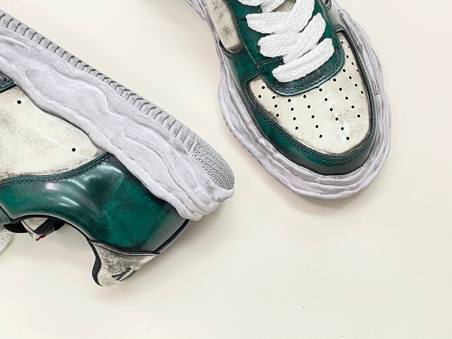 〖 Special Order 〗Maison Mihara Yasuhiro Brushed Patent Leather OG Sole Sneaker - Wayne