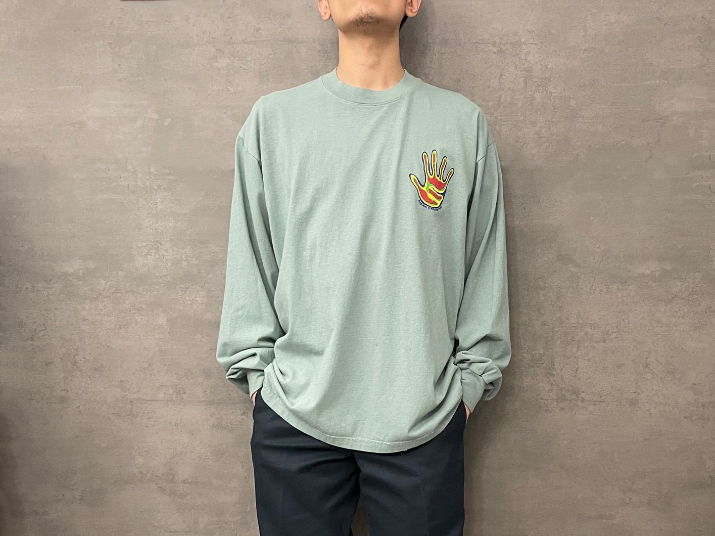 Normal Temperature 6.5oz Hand Heat L/S T-Shirt