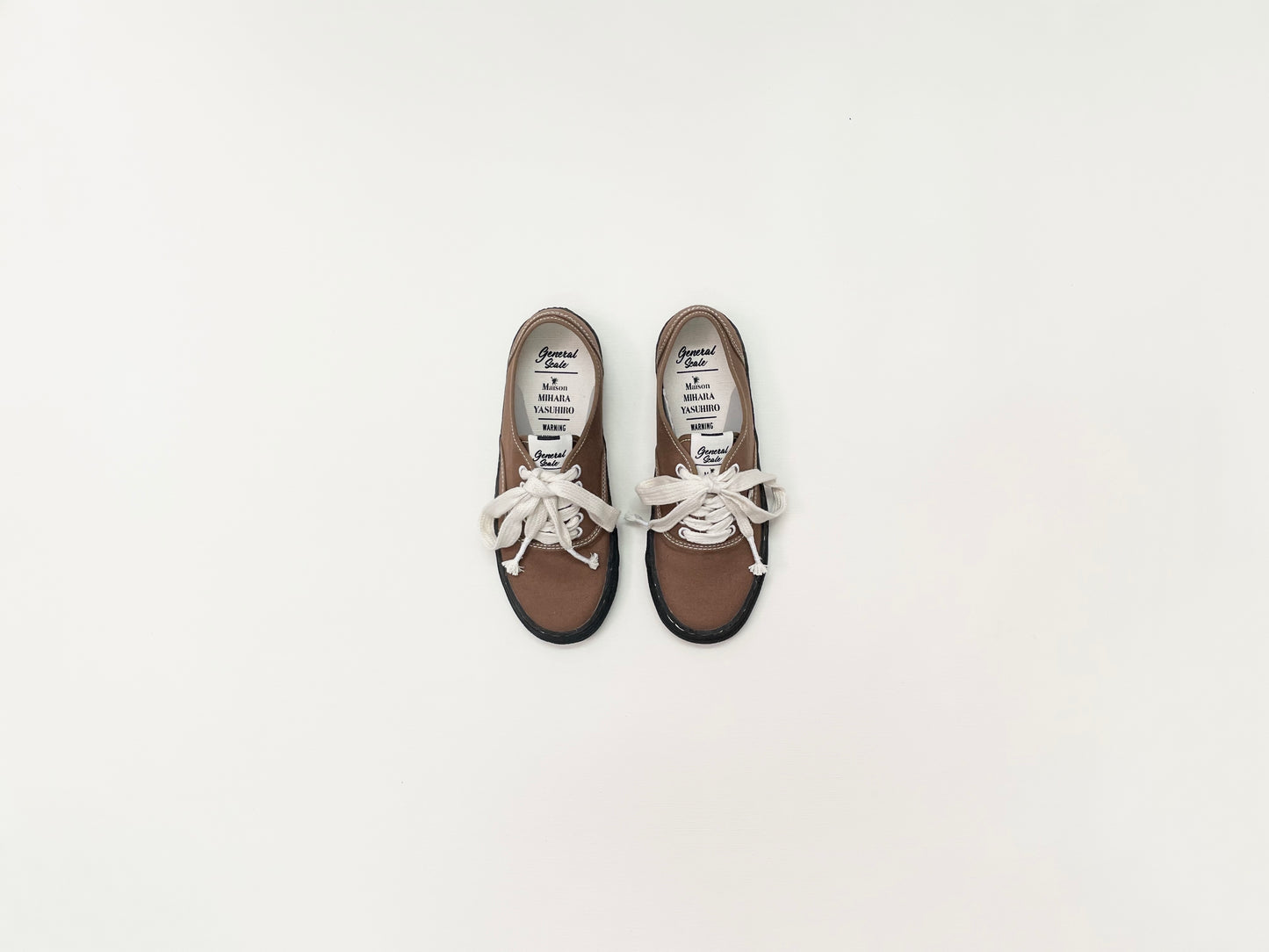Maison Mihara Yasuhiro General Scale Past Sole 5-Hole Sneaker